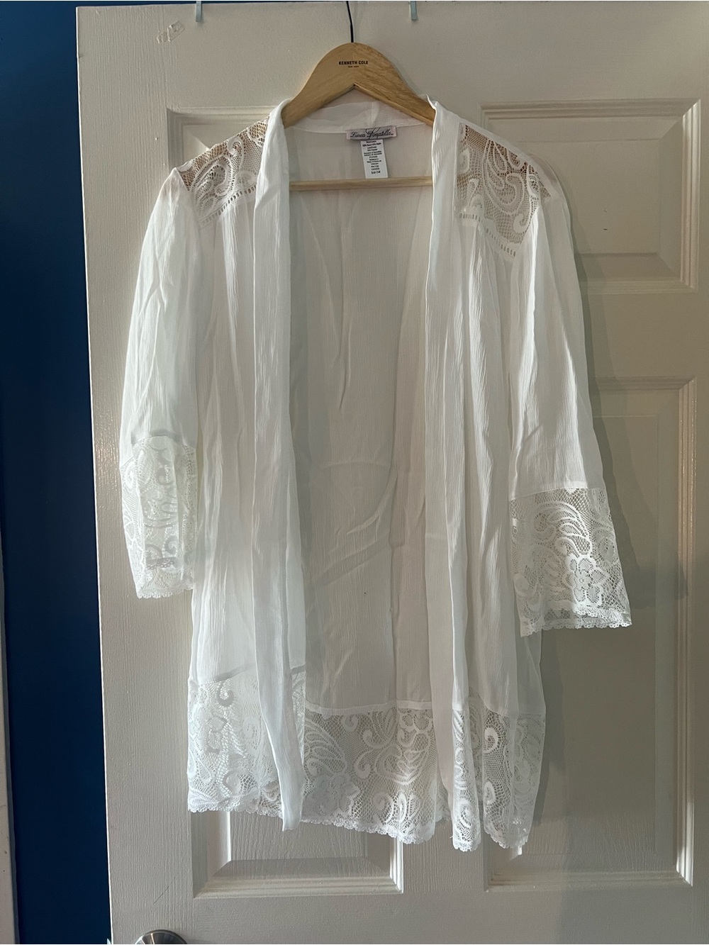 Linea Donatella White Chemise/Kimono/Robe